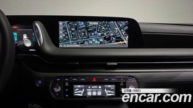 Genesis G90 2023 — ფოტო 35/40