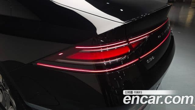 Genesis G90 2023 — ფოტო 16/40