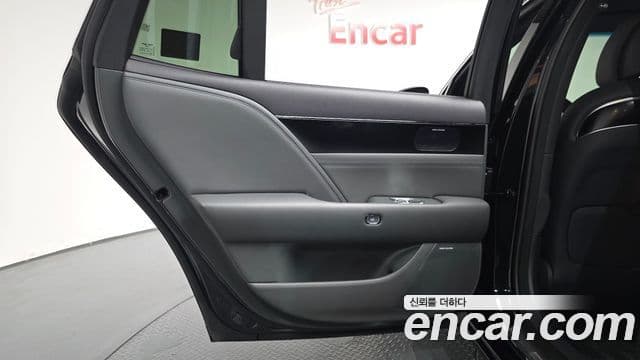 Genesis G90 2023 — ფოტო 2/40