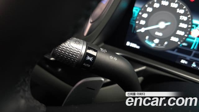 Genesis G90 2023 — ფოტო 39/40