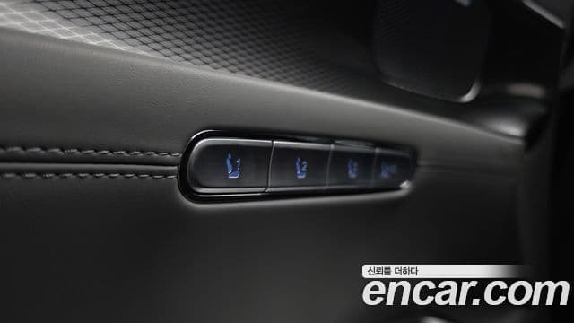Genesis G90 2023 — ფოტო 34/40