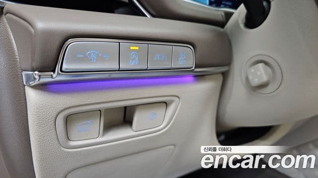 Genesis GV80 2020 — ფოტო 13/20