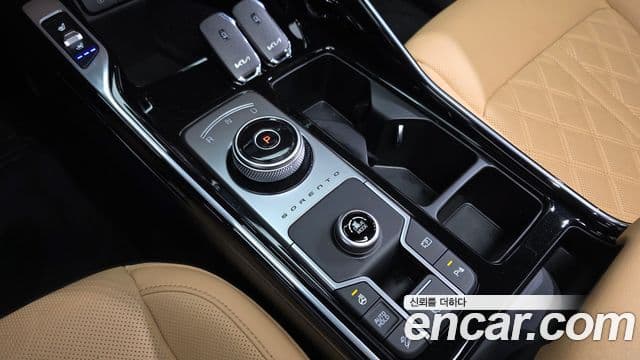 Kia Sorento 2023 — Фото 9/20