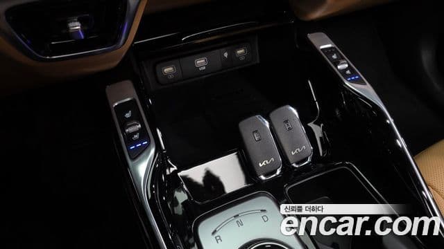 Kia Sorento 2023 — Фото 17/20