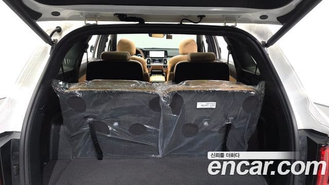 Kia Sorento 2023 — Photo 7/34