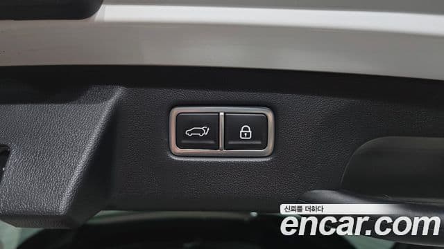 Kia Sorento 2023 — Photo 25/34