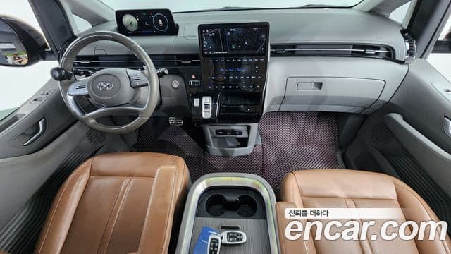 Hyundai Staria 2021 — Фото 7/20