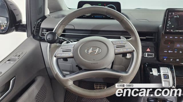 Hyundai Staria 2021 — Фото 13/20