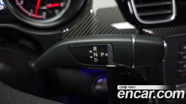 Mercedes-Benz GLE-Class 2018 — Şəkil 8/20