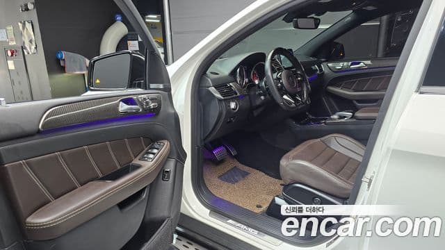 Mercedes-Benz GLE-Class 2018 — Şəkil 9/20