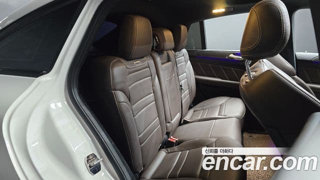 Mercedes-Benz GLE-Class 2018 — Şəkil 11/20