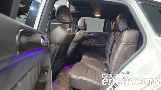 Mercedes-Benz GLE-Class 2018 — Şəkil 12/20