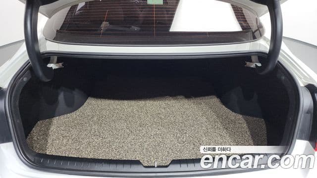 Hyundai Sonata 2019 — Şəkil 17/20