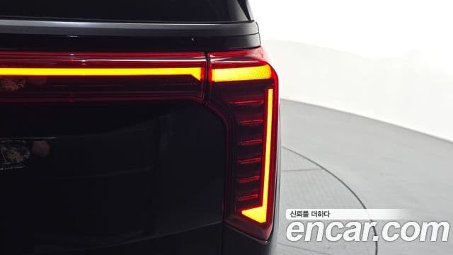 Kia Carnival 2025 — Şəkil 16/34