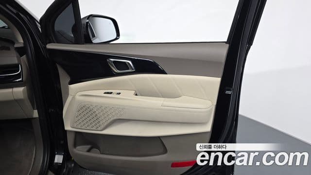 Kia Carnival 2025 — Şəkil 25/34