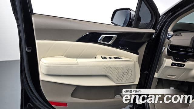 Kia Carnival 2025 — Şəkil 15/34