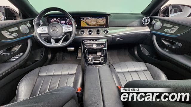 Mercedes-Benz E-Class 2019 — ფოტო 7/20