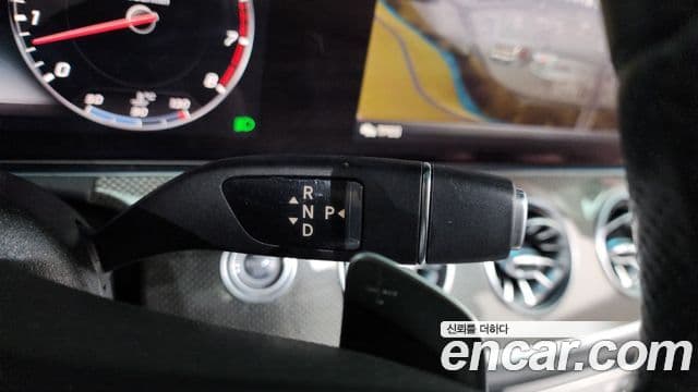 Mercedes-Benz E-Class 2019 — ფოტო 9/20