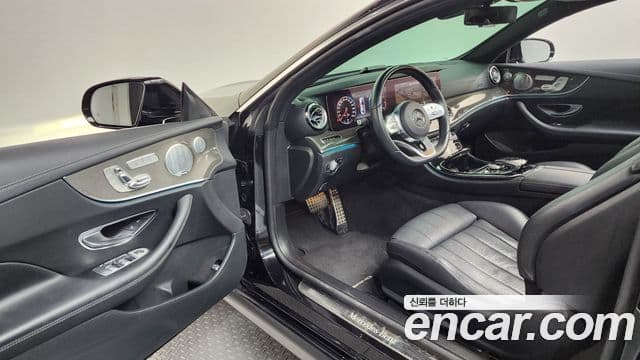 Mercedes-Benz E-Class 2019 — ფოტო 10/20