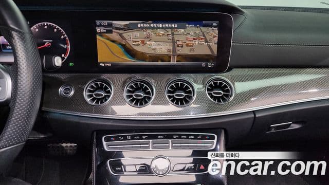 Mercedes-Benz E-Class 2019 — ფოტო 13/20