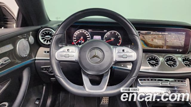 Mercedes-Benz E-Class 2019 — ფოტო 14/20