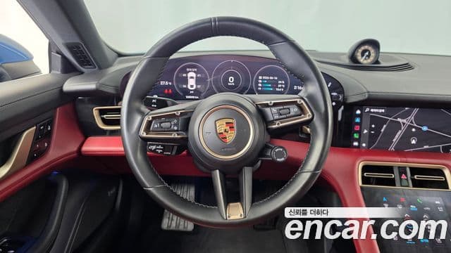 Porsche Taycan 2021 — ფოტო 8/36