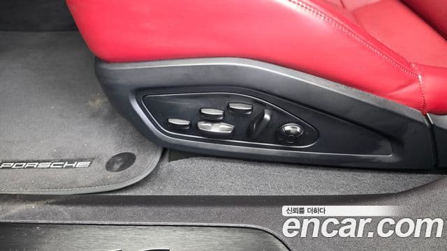 Porsche Taycan 2021 — ფოტო 5/36