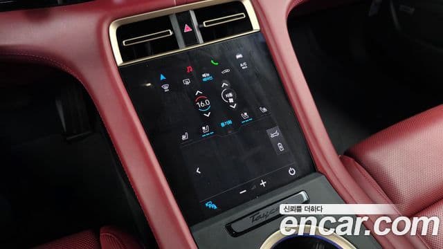 Porsche Taycan 2021 — ფოტო 25/36