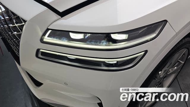 Genesis GV80 2022 — ფოტო 25/34