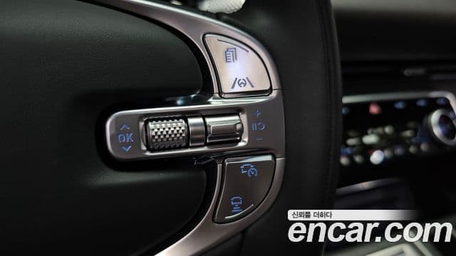 Genesis GV80 2022 — ფოტო 28/34