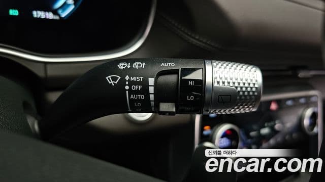 Genesis GV80 2022 — ფოტო 14/34