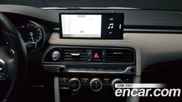 Genesis G70 2021 — ფოტო 14/20