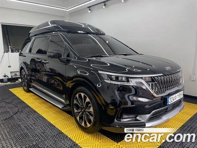 Kia Carnival 2021 — Фото 2/18