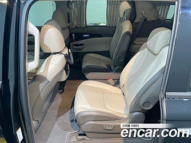 Kia Carnival 2021 — Фото 6/18