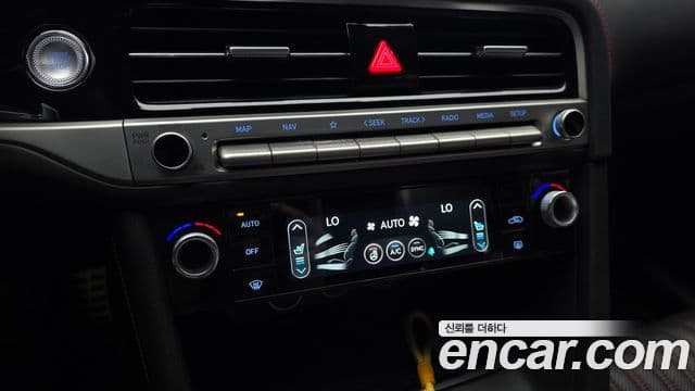 Genesis G70 2024 — ფოტო 14/32
