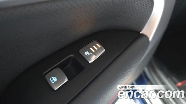 Genesis G70 2024 — ფოტო 28/32