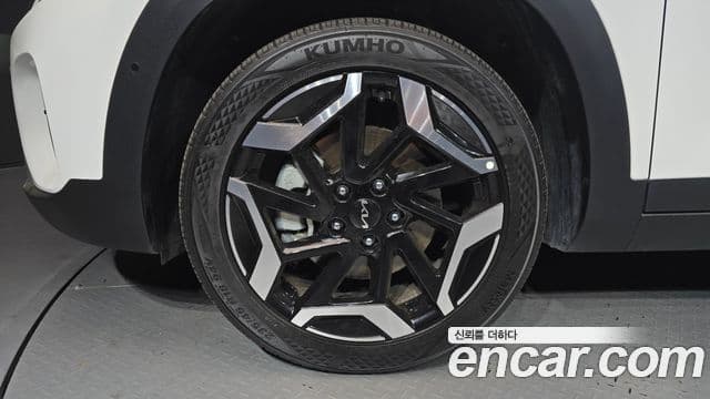 Kia Seltos 2024 — Şəkil 5/20