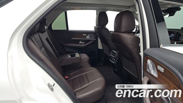 Mercedes-Benz GLE-Class 2021 — ფოტო 11/20