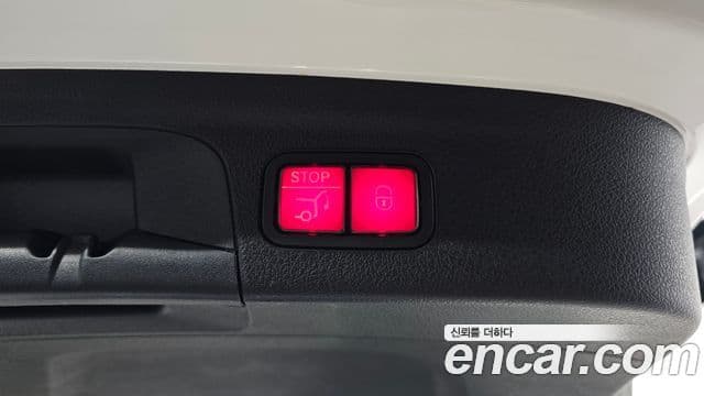 Mercedes-Benz GLE-Class 2021 — Photo 21/35