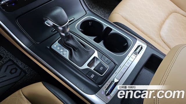 Kia Carnival 2022 — Şəkil 9/20