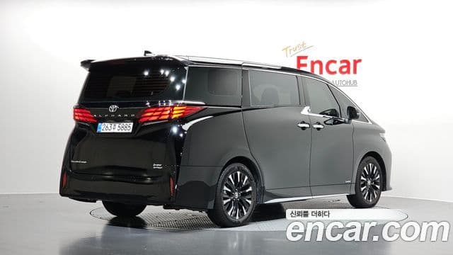 Toyota Alphard 2025 — ფოტო 2/20