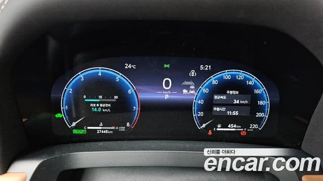 Toyota Alphard 2025 — ფოტო 8/20