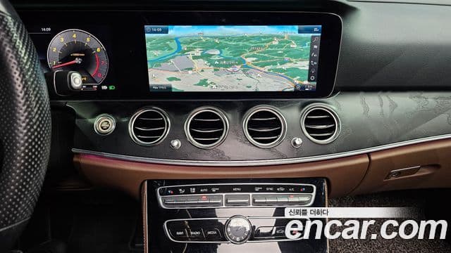 Mercedes-Benz E-Class 2018 — Şəkil 11/20