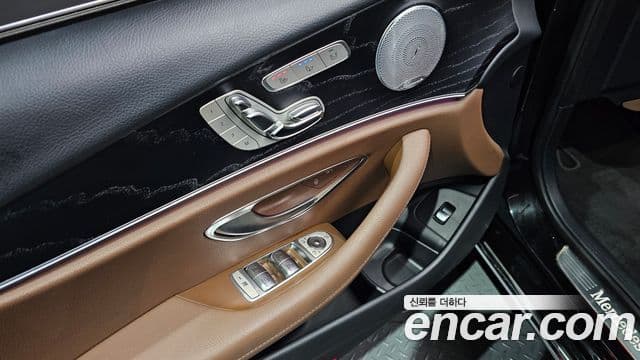 Mercedes-Benz E-Class 2018 — Şəkil 20/20