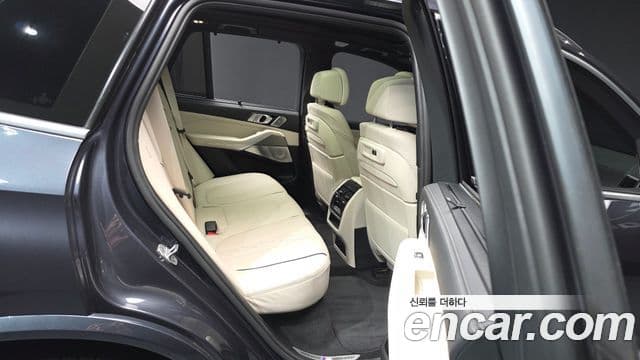 BMW X5 2021 — ფოტო 12/20