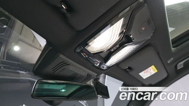 BMW X5 2021 — Photo 21/33