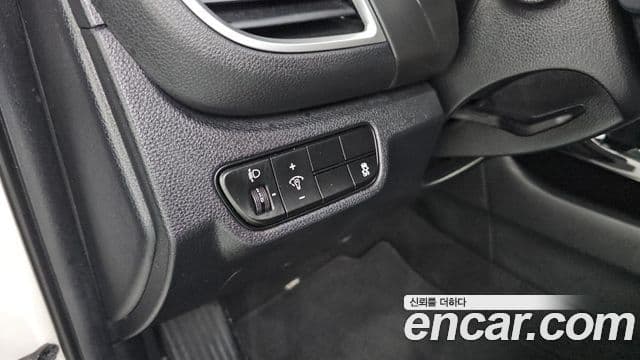 Kia Seltos 2024 — Şəkil 19/20