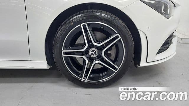 Mercedes-Benz CLA-Class 2023 — Şəkil 4/17