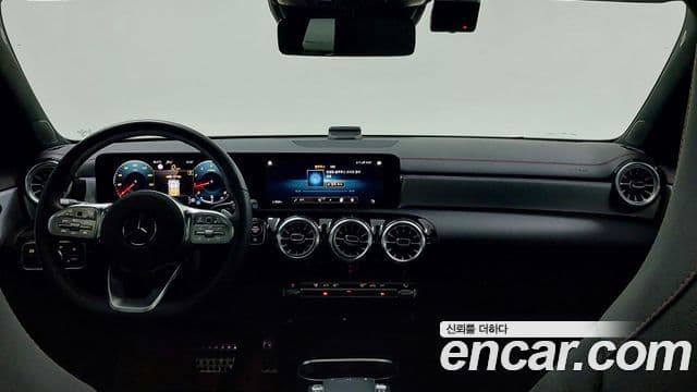 Mercedes-Benz CLA-Class 2023 — Şəkil 9/17