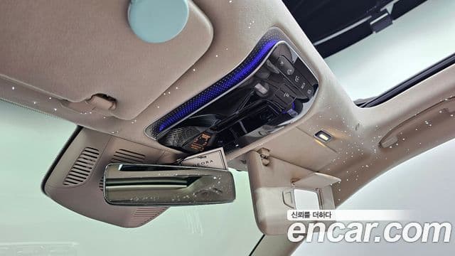 Mercedes-Benz S-Class 2021 — ფოტო 18/20